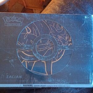 Pokemon Zacian Trainer Box with Black and Gold Design New Sealed